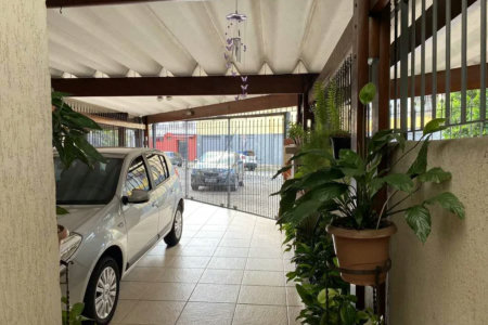 Sobrado à venda com 3 quartos, sendo 1 suíte, em Vila Sônia, São Paulo, SP