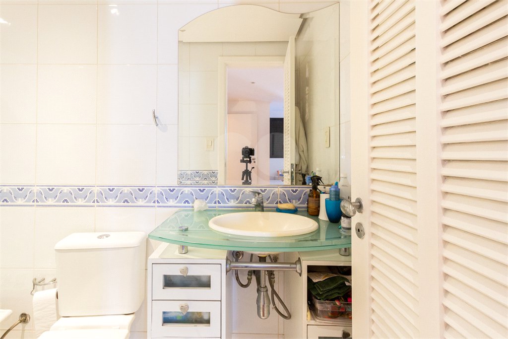 Apartamento à venda com 4 quartos, sendo 2 suítes, em Perdizes, São Paulo, SP