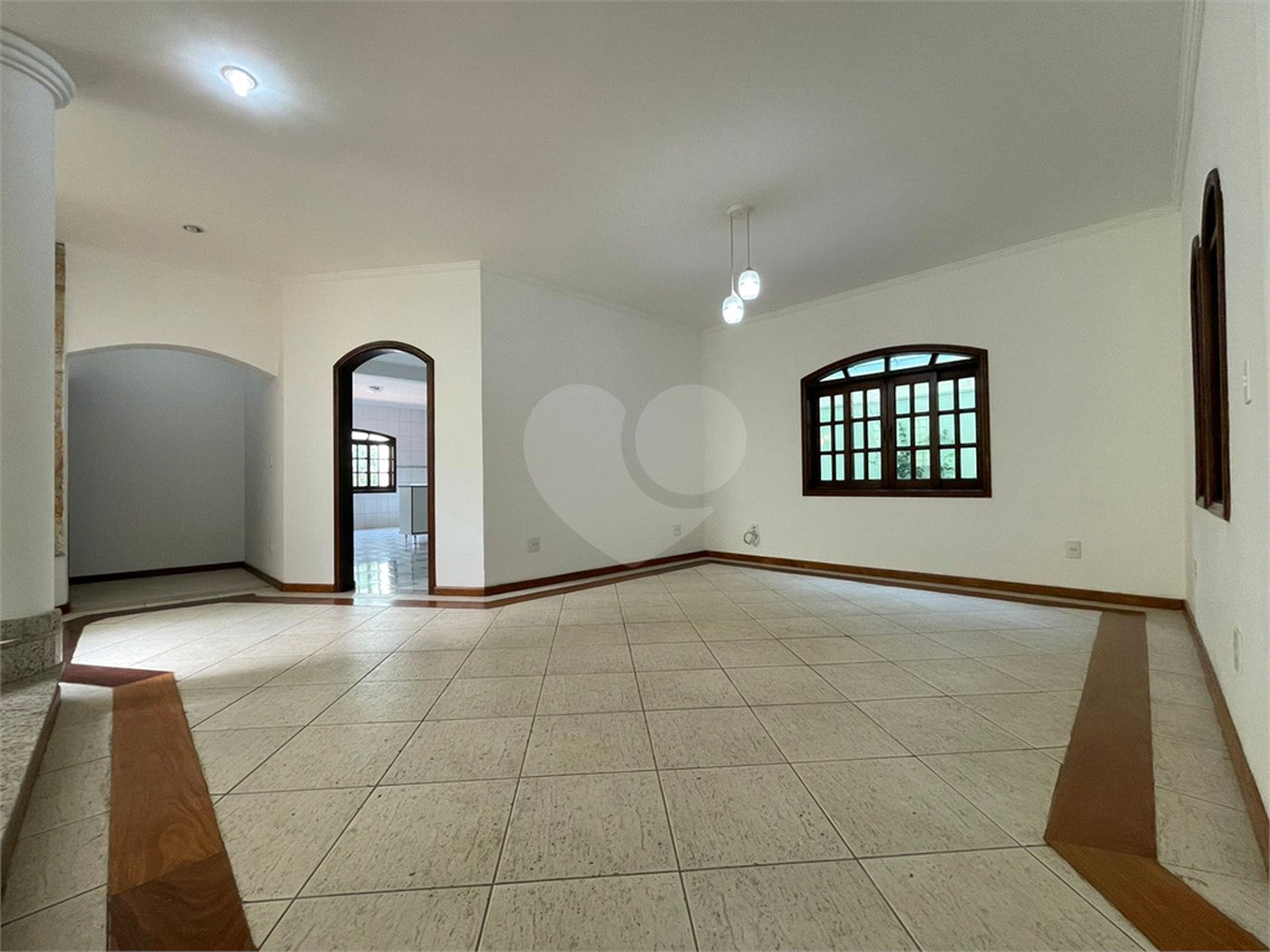 Casa à venda com 4 quartos, sendo 2 suítes,  em Jardim Pagliato, Sorocaba, SP