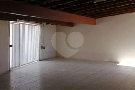 Casa à venda com 4 quartos em João XXIII, Vinhedo, SP