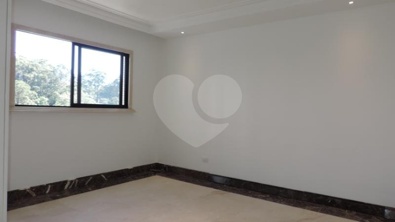Apartamento à venda com 3 suítes em Jardim Marajoara, São Paulo, SP