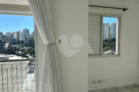 Apartamento à venda com 2 quartos, sendo 1 suíte, em Vila Andrade, São Paulo, SP