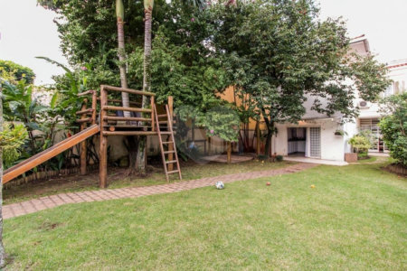 Casa à venda com 4 quartos, sendo 2 suítes, em Brooklin, São Paulo, SP