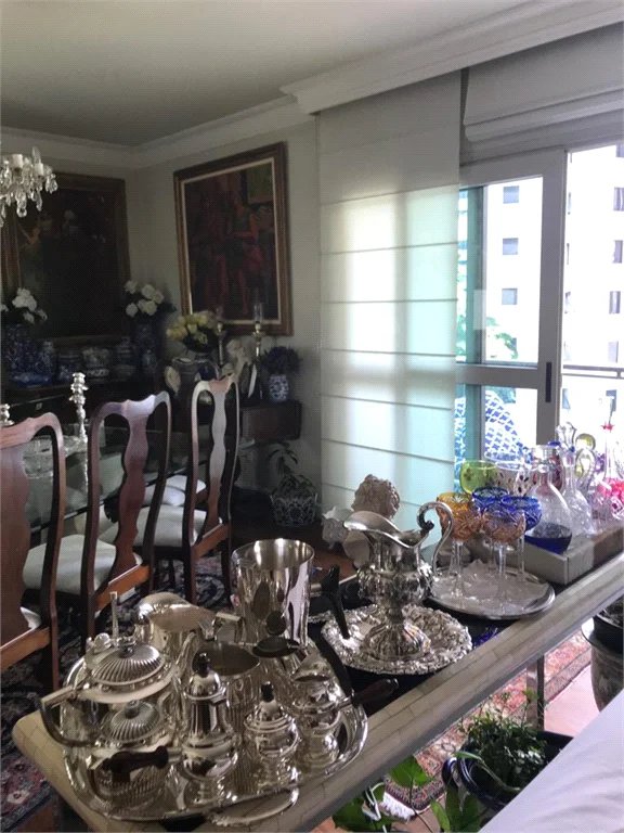 Apartamento à venda com 3 suítes em Vila Morumbi, São Paulo, SP