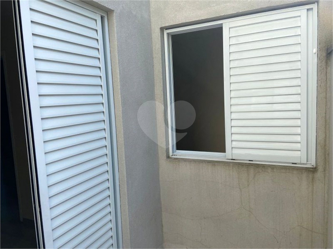 Casa à venda ou para alugar com 2 quartos no condomínio Esmeraldino, São Paulo - SP