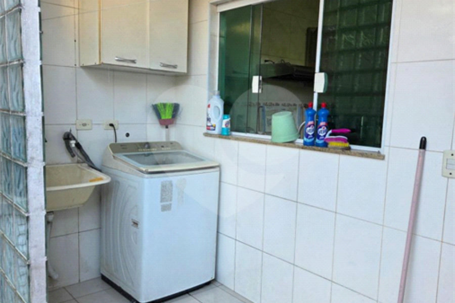 Sobrado à venda com 3 quartos, sendo 1 suíte, em Vila Gustavo, São Paulo, SP