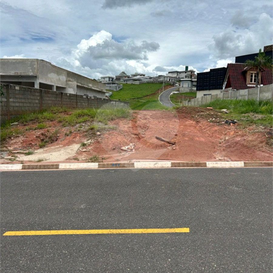Terreno à venda no condomínio Altos da Floresta, Bom Jesus dos Perdões - SP