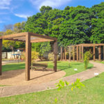 Linda Casa 3 dormitórios com piscina - R$ 950.000,00