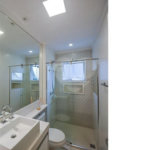 Espaço, conforto e uma localização privilegiada fazem deste apartamento mobiliado no Baeta Neves, em São Bernardo do Campo, uma excelente opção para seu novo lar. Com 118 m², três dormitórios e quatro banheiros, o imóvel oferece ambientes amplos para acomodar a família e receber amigos com comodidad