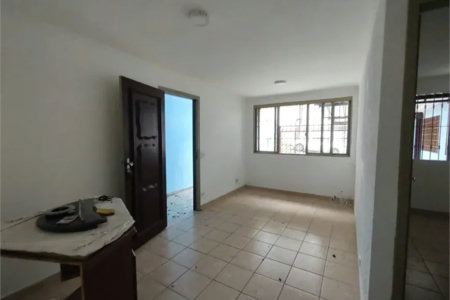 Casa de Vila à venda com 3 quartos, sendo 1 suíte, em Jardim Esmeralda, São Paulo, SP