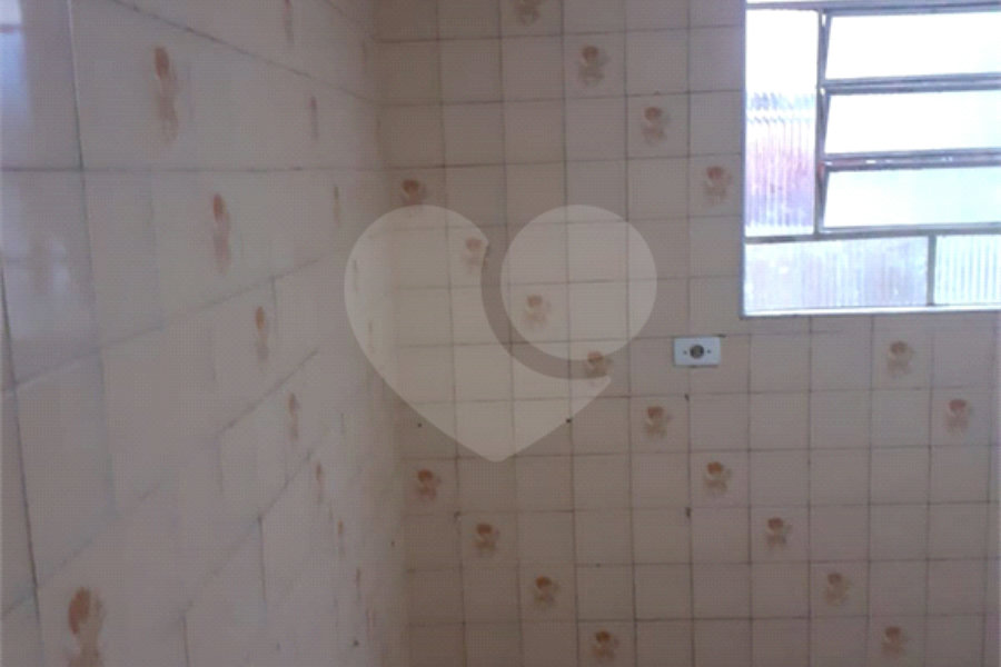 Sobrado à venda com 4 quartos, sendo 1 suíte, em Campo Limpo, São Paulo, SP