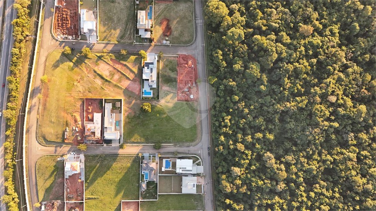 Terreno à venda no condomínio Fazenda Jequetibá, Sorocaba - SP