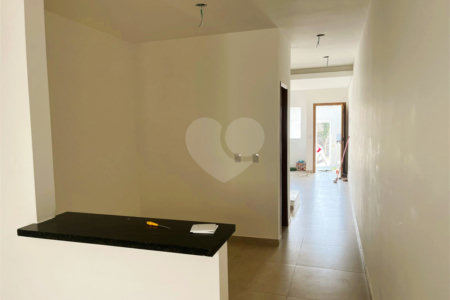Sobrado à venda com 3 quartos, sendo 1 suíte, em Vila Tiradentes, São Paulo, SP