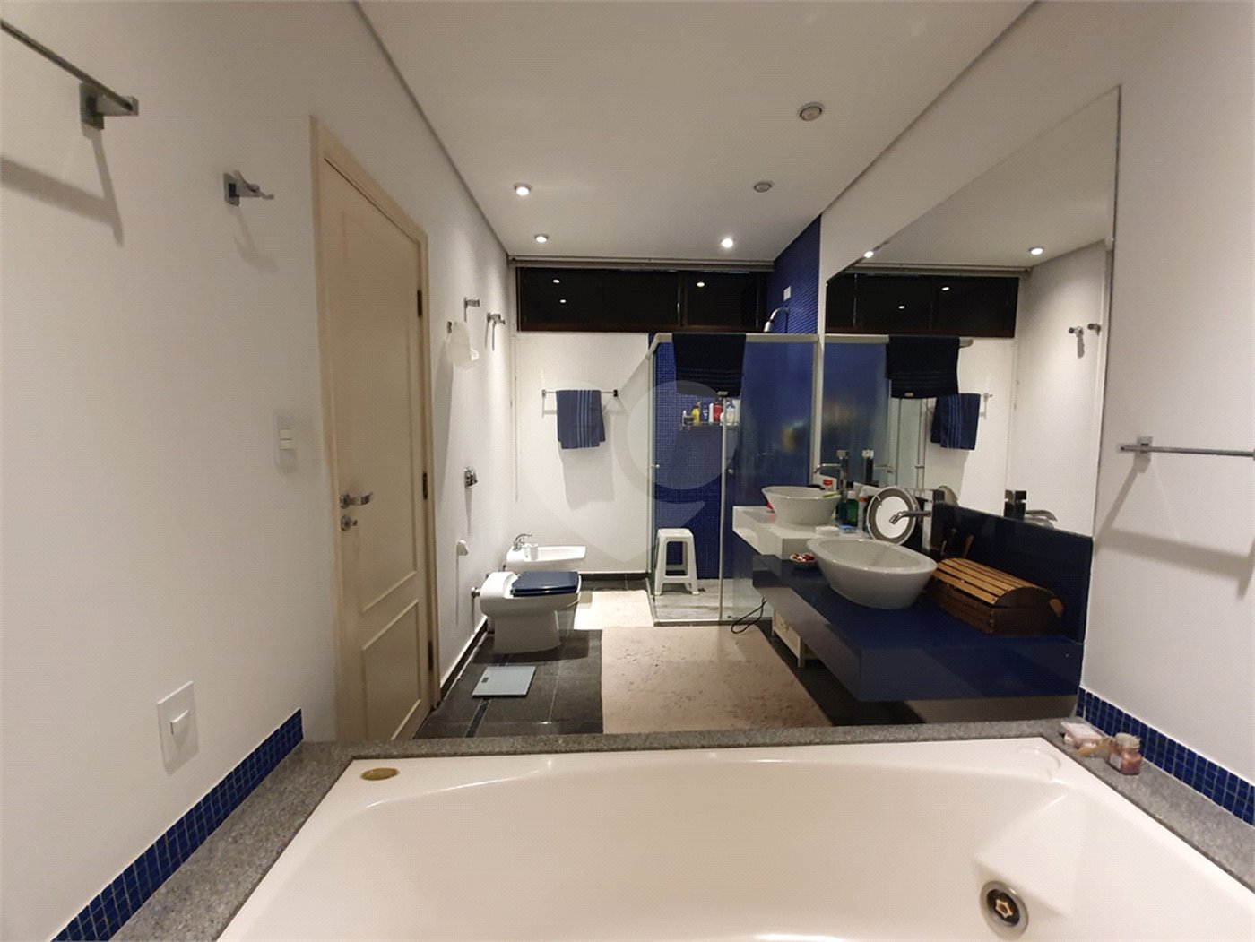 Apartamento à venda com 3 suítes no Centro, Sorocaba, SP