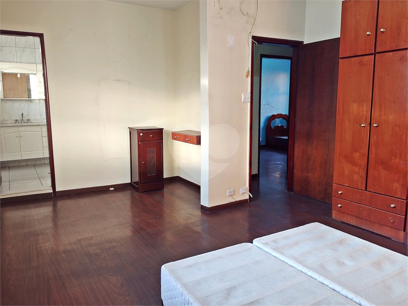 Casa à venda com 4 quartos, sendo 1 suíte, em Vila Germinal, São Paulo, SP