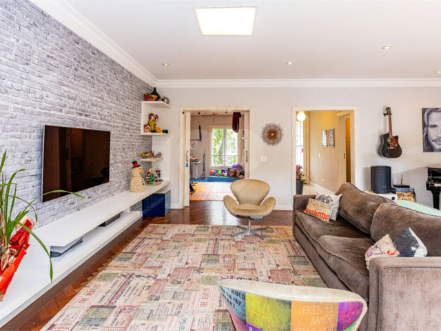 Casa à venda com 4 suítes no condomínio Saint Germain, São Paulo - SP