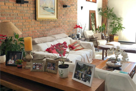 Casa à venda com 9 quartos, sendo 8 suítes, no condomínio Village Elisabete, Rio de Janeiro - RJ