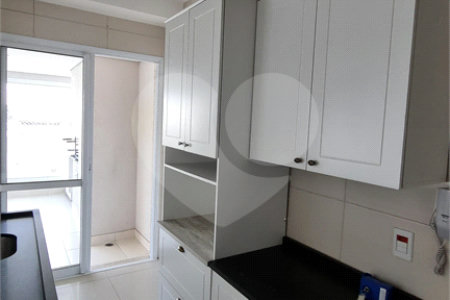 Apartamento à venda com 3 suítes em Santa Teresinha, São Paulo, SP