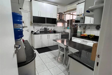 Apartamento à venda com 3 quartos, sendo 1 suíte, em Santa Cecília, São Paulo, SP