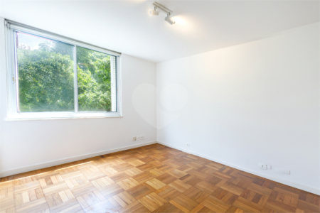 Apartamento à venda com 3 quartos, sendo 1 suíte, em Jardim Europa, São Paulo, SP