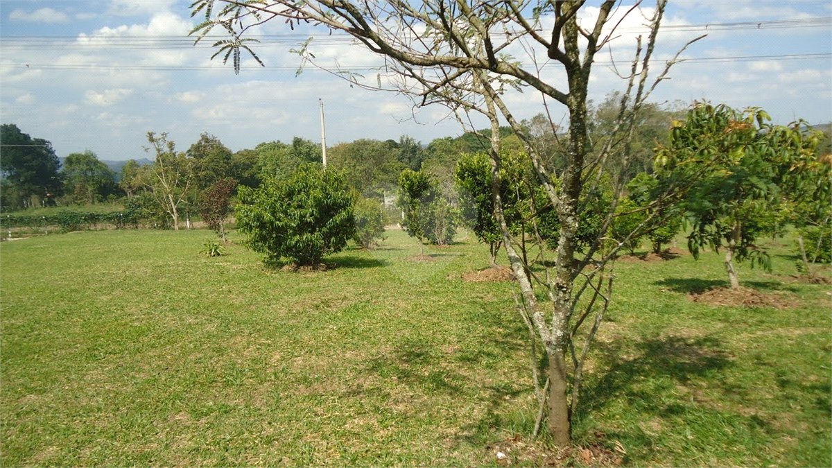 Chácara à venda com 3 quartos, sendo 1 suíte,  em Planalto Verde, São Roque, SP