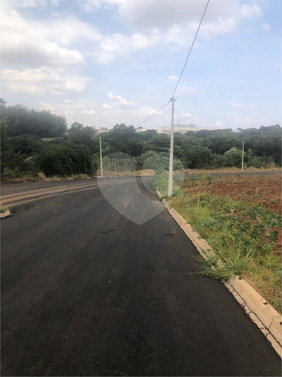 Terreno no Parque dos Pássaros .
