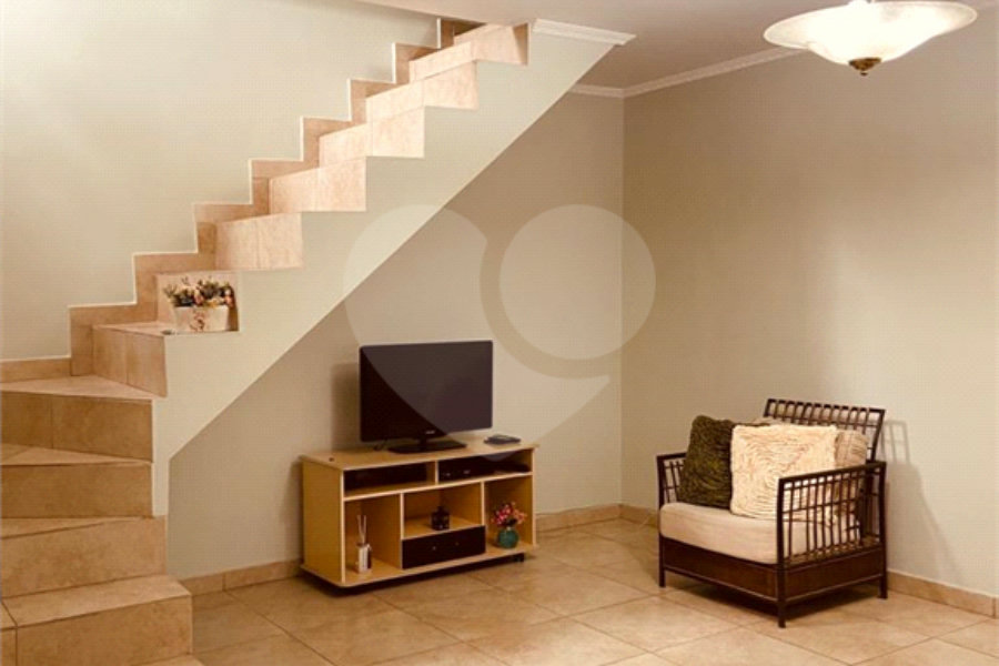 Casa Térrea à venda com 3 quartos em Itaquera, São Paulo, SP