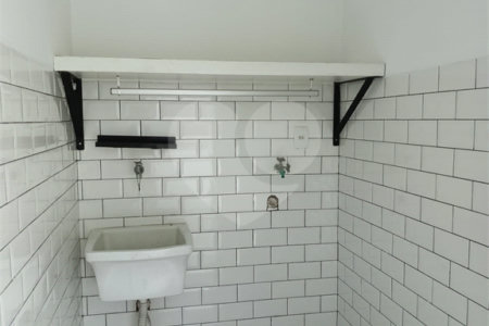 Casa à venda com 3 quartos, sendo 1 suíte, no condomínio Paraíso Classe A, Rio de Janeiro - RJ