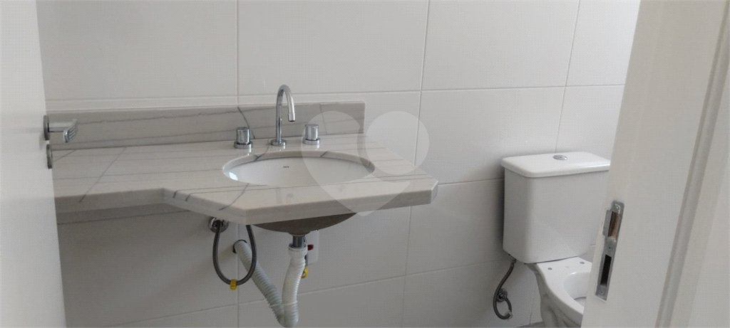 Apartamento à venda com 2 quartos, sendo 1 suíte, em Vila Osasco, Osasco, SP