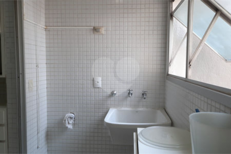 Apartamento à venda com 3 quartos, sendo 1 suíte, em Jardim Marajoara, São Paulo, SP