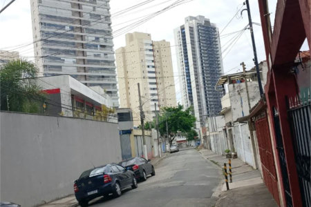Sobrado à venda com 3 quartos, sendo 1 suíte,  em Vila Firmiano Pinto, São Paulo, SP