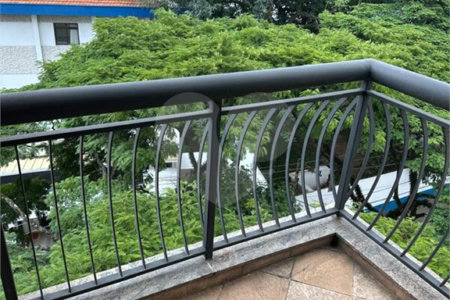 Apartamento para alugar com 4 quartos, sendo 2 suítes,  em Real Parque, São Paulo, SP