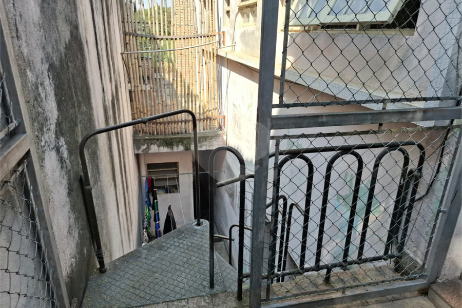 Casa à venda com 4 quartos, sendo 3 suítes, em Jardim São Bento, São Paulo, SP