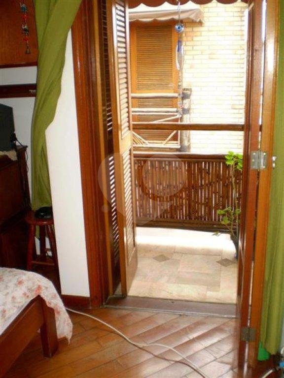 Casa à venda com 3 quartos, sendo 1 suíte, no condomínio Barbará II, São Paulo - SP
