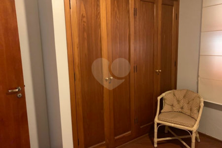 Casa à venda com 6 quartos, sendo 4 suítes, no condomínio São Joaquim, Vinhedo - SP