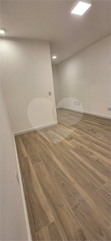 Sobrado à venda com 2 quartos, sendo 1 suíte,  em Vila Paiva, São Paulo, SP