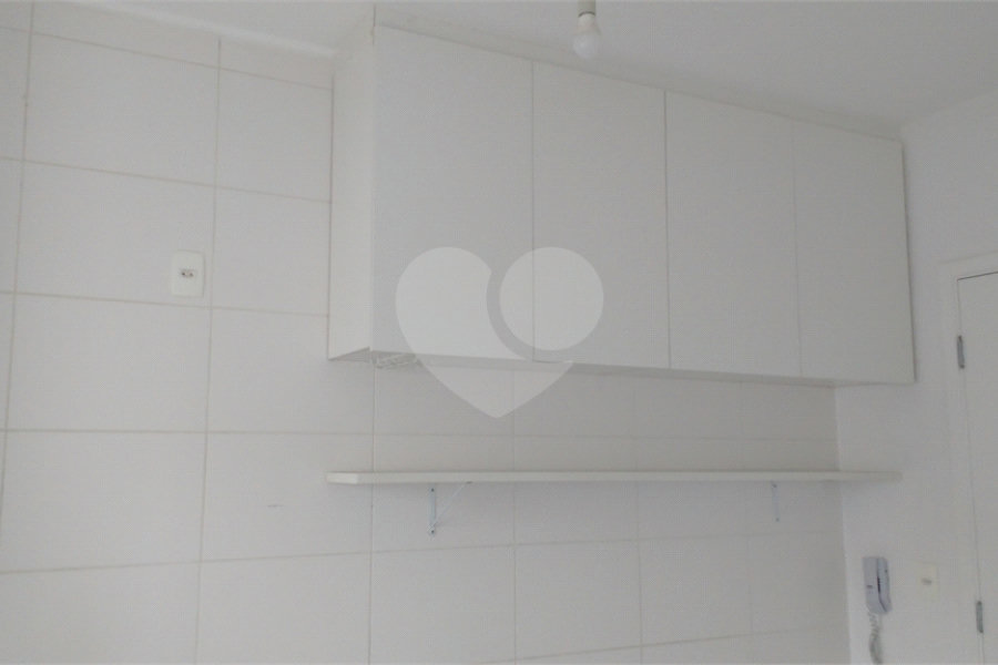 Apartamento à venda com 3 quartos, sendo 1 suíte, em Morumbi, São Paulo, SP