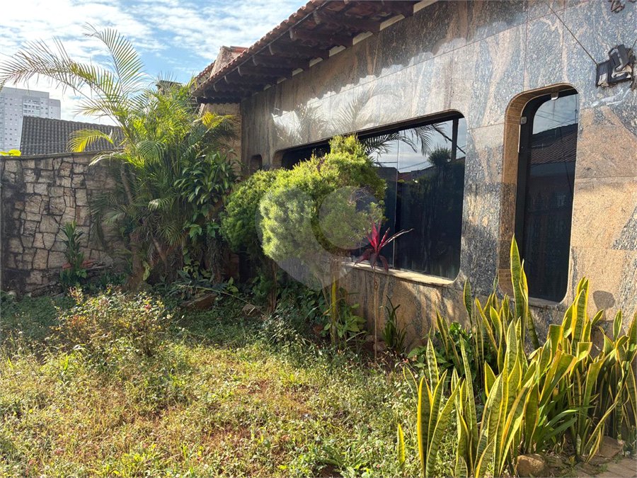 Casa à venda com 3 quartos, sendo 1 suíte,  em Vila Galvão, Guarulhos, SP