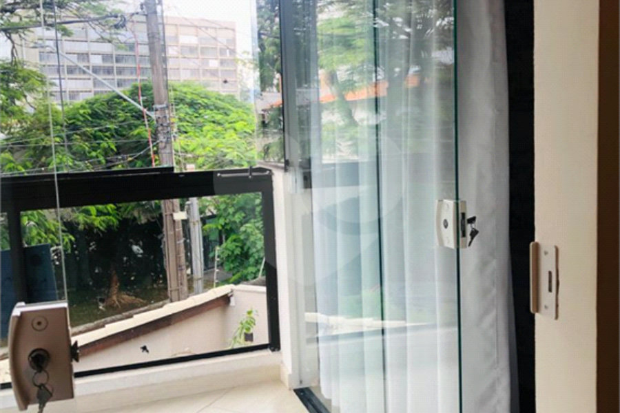 Sobrado à venda com 3 suítes em Tremembé, São Paulo, SP