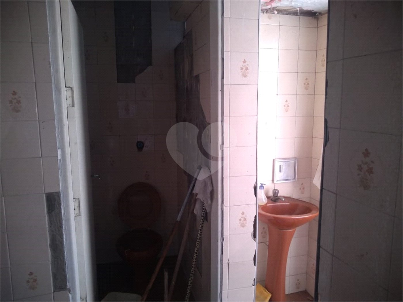 Sobrado à venda com 3 quartos em Vila Nivi, São Paulo, SP