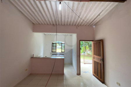 Chácara à venda com 3 quartos em Chácara Recreio Internacional, Suzano, SP