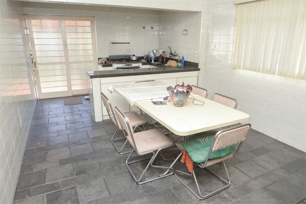 Casa à venda com 2 quartos, sendo 1 suíte, no Centro, Salto, SP