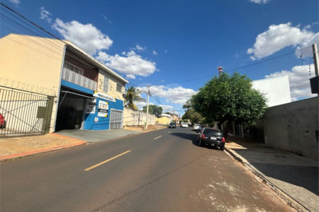 Apartamento à venda com 3 quartos, sendo 1 suíte, em Jardim Anhangüera, Ribeirão Preto, SP