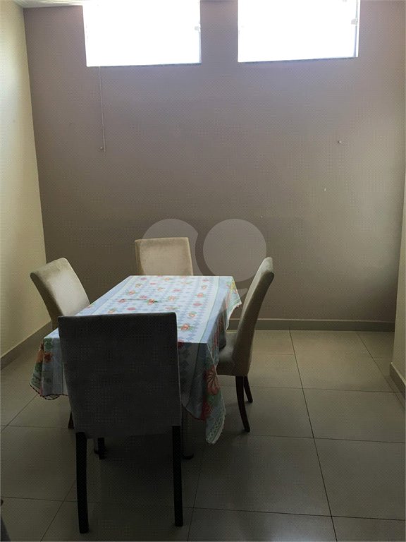 Sobrado à venda com 3 suítes em Vila Nivi, São Paulo, SP