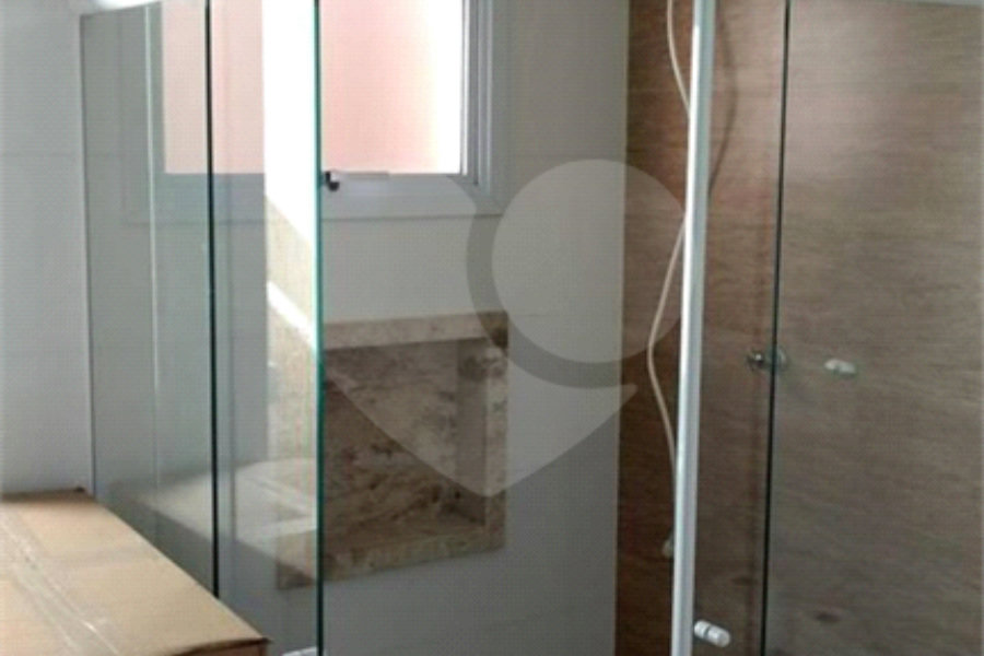 Sobrado à venda com 3 quartos, sendo 1 suíte, em Serra da Cantareira, Mairiporã, SP