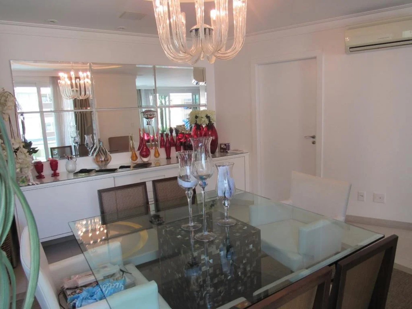 Apartamento à venda com 3 suítes em Real Parque, São Paulo, SP