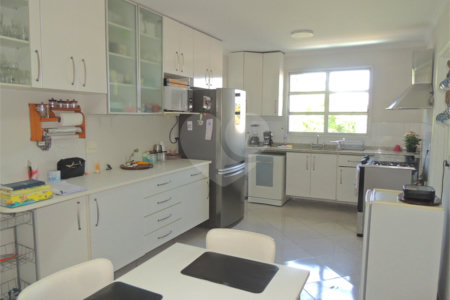 Apartamento à venda com 3 quartos, sendo 1 suíte, em Santo Amaro, São Paulo, SP