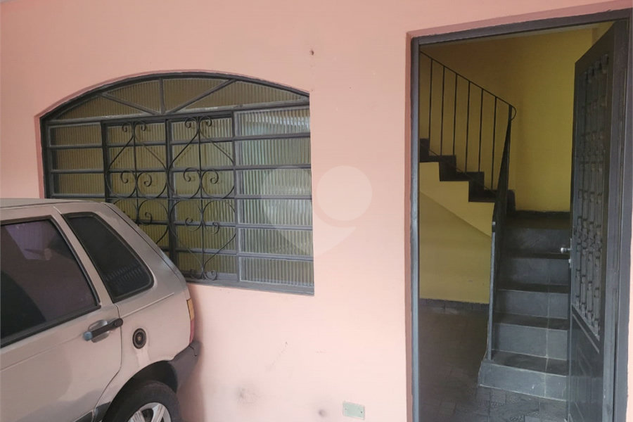 Casa à venda com 2 quartos no condomínio Travessa Salomão Régis Piza,17, São Paulo - SP