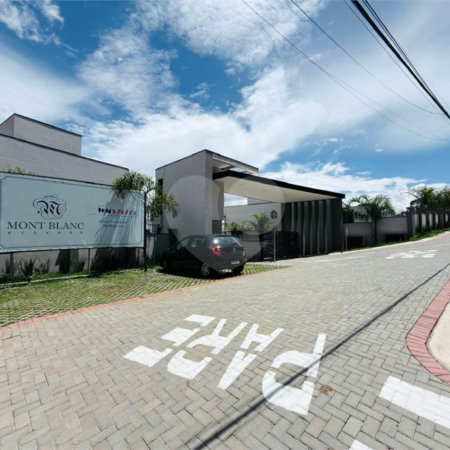 Casa à venda ou para alugar com 3 suítes em Caixa D´água, Vinhedo, SP