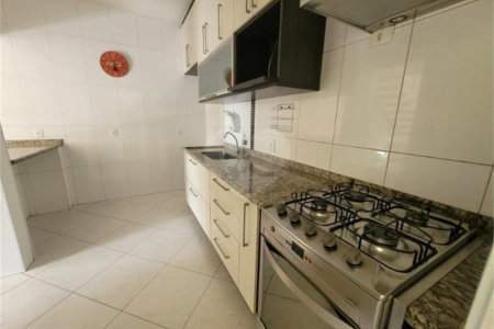 Casa à venda com 3 quartos, sendo 1 suíte,  no condomínio Maximus I, São Paulo - SP